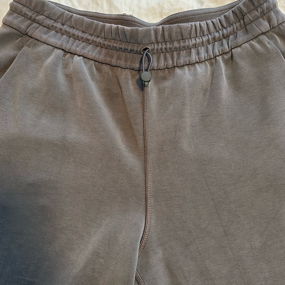 Soft stream Lululemon jogger pants
